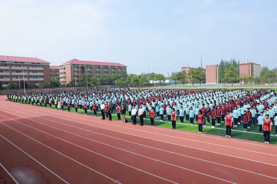 岳阳市君山区岳西中学图片