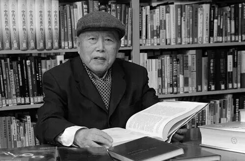 教诲永记风范永存——深切缅怀我校中药与天然药物化学家赵守训先生