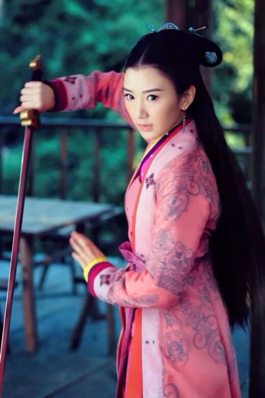 毛晓彤跳舞原来这么帅不止是软妹倔强起来真的酷