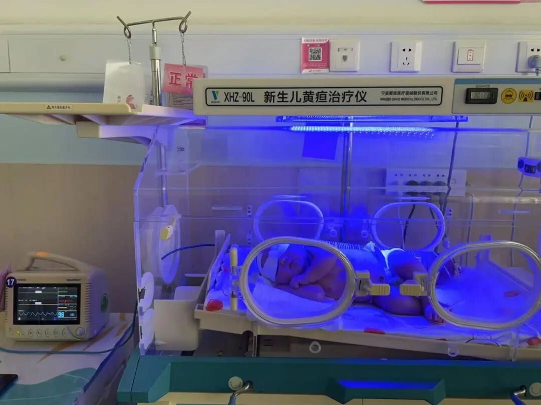 为什么要用光疗纸尿裤【科普】不用住院也能照蓝光！桓台妇幼新生儿科可以进行门诊蓝光治疗啦!_https://www.jmylbn.com_新闻资讯_第18张