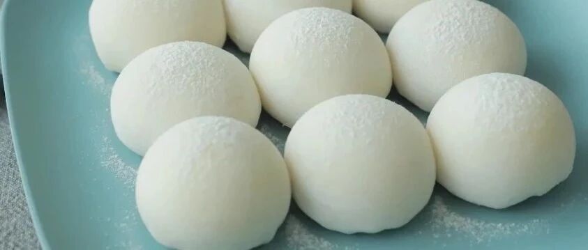 冰淇淋糯米小球子，​早上做好，中午出摊，晚上就卖完了！