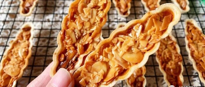 私房爆款！月入过万，吃一次就忘不了的焦糖杏仁糯米船