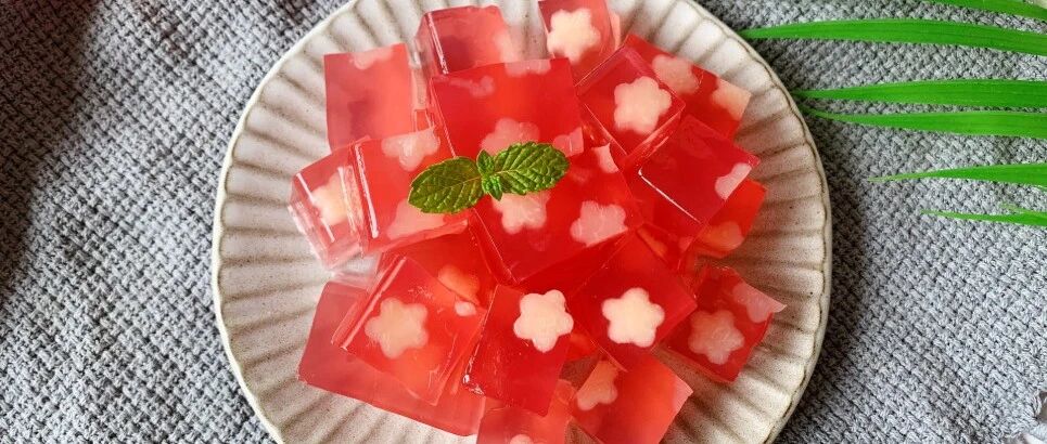 夏日最消暑的甜品！五分钟搞定，成本2块钱，学会它夏天摆摊你就赚啦！