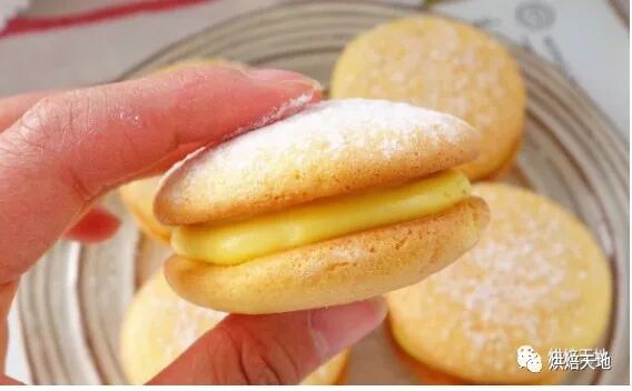 一个鸡蛋一碗粉就能做的布雪蛋糕 简单到没朋友 影视聚合站