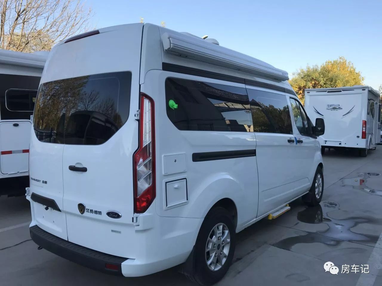 实拍江铃旅居车,新全顺b型房车