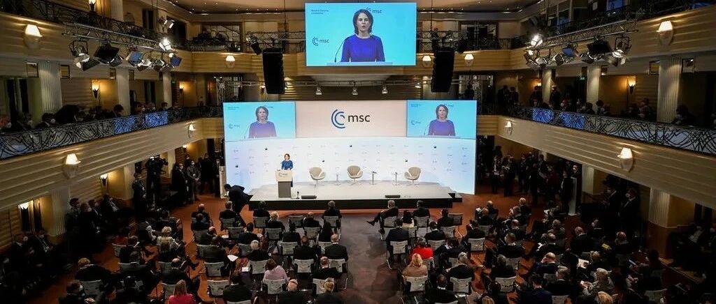 德国新闻| 聚焦乌克兰危机，德外长再撂狠话！30多年来首个没有俄罗斯的慕尼黑安全会议召开