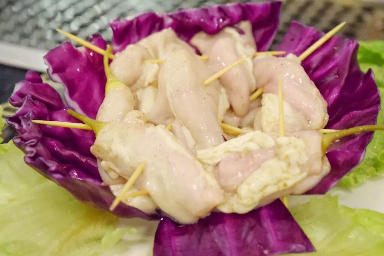 随着烤炉的升温 双边肠膨胀/泡椒爆出 专门来刺激你的唾液分泌的 一