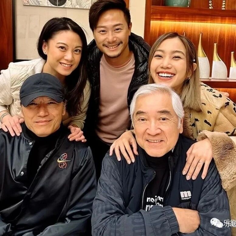 苗侨伟与4位TVB艺人温哥华聚会!已出国1年多,64岁外形变化大