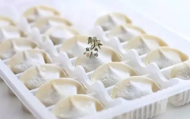 冻饺子开水下锅还是冷水下锅_冻饺子冷水下锅热水下锅_锅下冻冷水开水饺子要多久