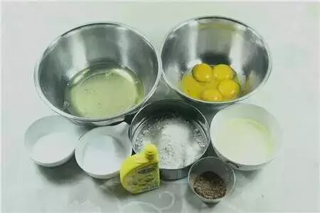 烘焙时发现食材不全怎么办？教你烘焙必学的材料代替配方