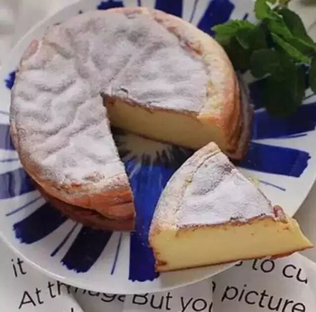 仅需三种材料的蛋糕，做法简单，味道又非常棒！