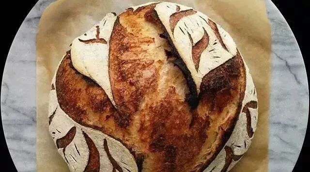 给面包整形，平添几分姿色!