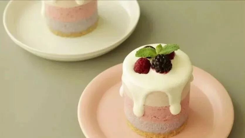 一块蛋糕四种口味？好看更好吃的慕斯滴落蛋糕！