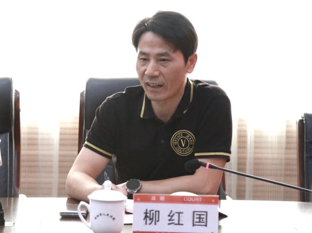 张佳丽表示,今天的观摩庭审和交流座谈