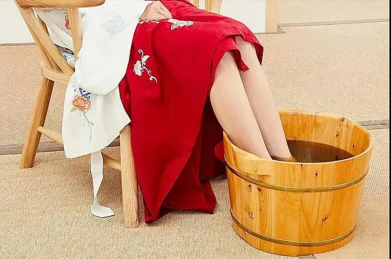 10个人9个湿气重！祛湿气最简单的方法，轻松排出湿气，大多数人都忽视了！