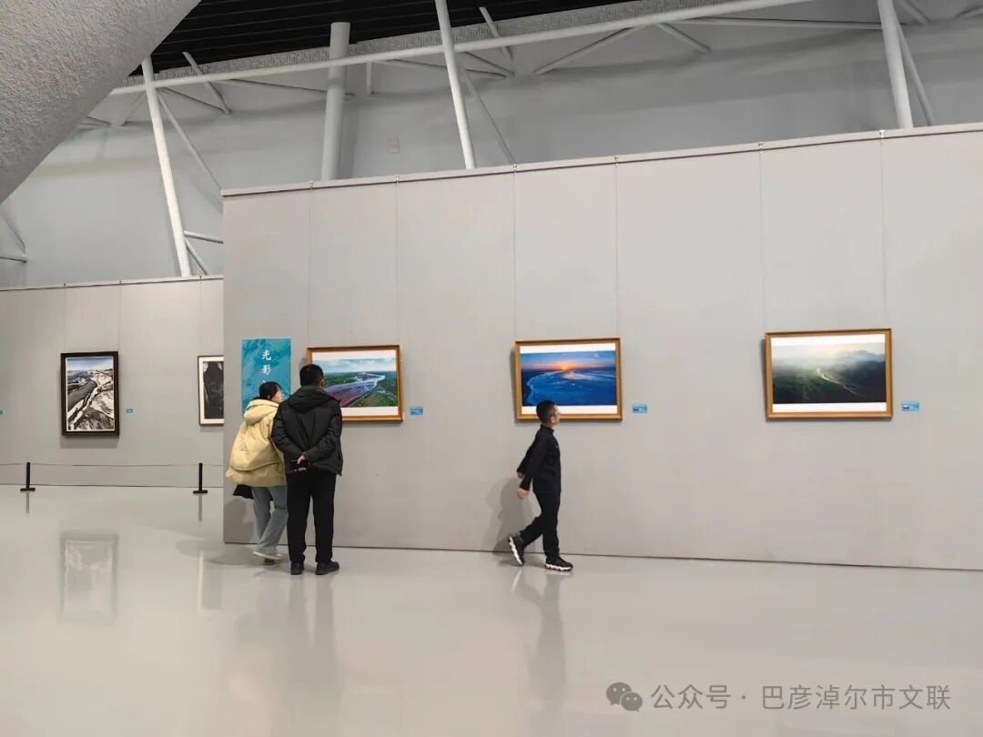基层艺讯 | 阴山与黄河相拥——巴彦淖尔形象艺术作品展开展 第3张
