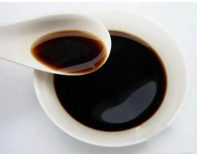 脚气反复发作？一个“特效方”搞定干性手足癣，每天洗一洗，皮癣不见了！奇效无比！