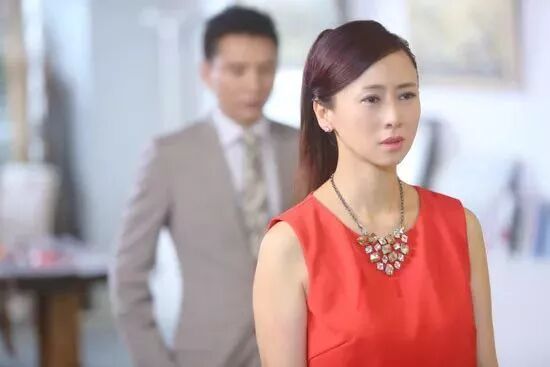 前半生艳星头衔，后半生贤妻良母，五个男人“造就”的女人，总算尘埃落定了...（组图） - 21