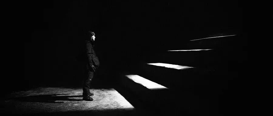 “看父母脸色长大的孩子，心里有多苦？”| 对家人有用，是我为生存做出的所有努力