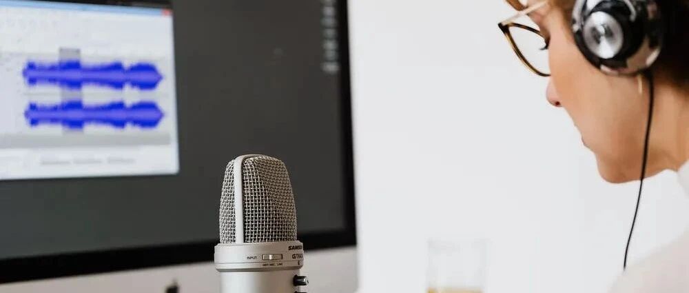 急招朗诵爱好者，带着孩子一边读书一边赚钱，100-400元/小时！