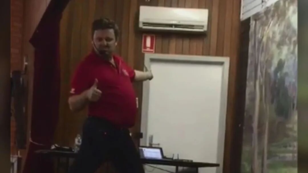 昆州200老人堕熟人骗局，骗徒父子改头换面只用现金，潜逃一年终被捕 - 4