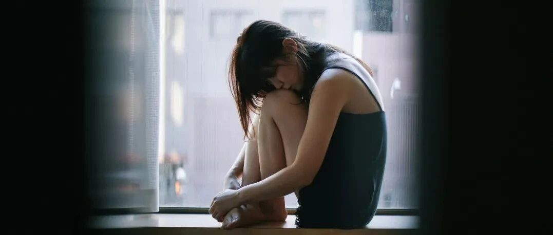 别再说她“作”了！