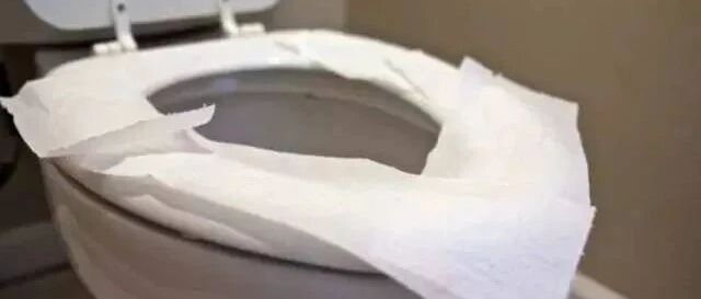 公共马桶圈，到底有多脏？