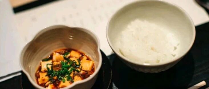 【8点见】宰客？上海一中餐厅被指人均两千吃不饱