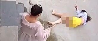 不寒而栗！“打我后他露出得意、嚣张的笑容”