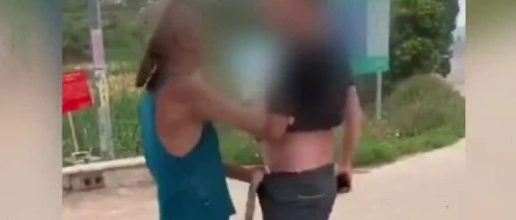 “不是你撞的你为啥扶!”