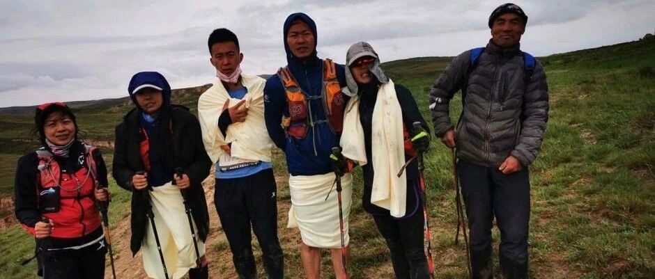 [8点见]死里逃生!牧羊人连救六名山地越野赛选手