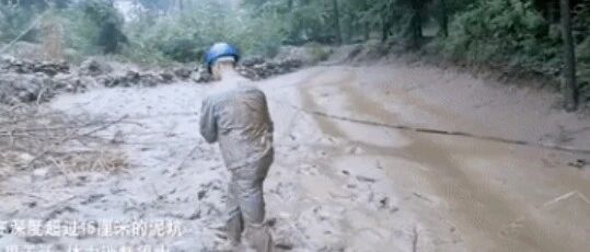 【8点见】这个“泥人”，很帅！