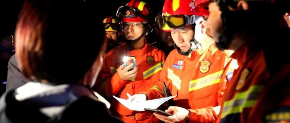 [8点见]痛心!马拉松越野赛遇极端天气，已发现16人遇难