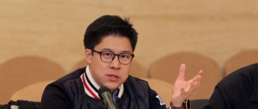 霍启刚鞠躬感谢全国人民帮香港！