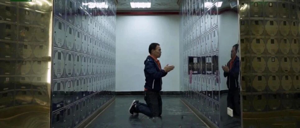 背着骨灰走了17年，老兵“灵魂摆渡人”看哭很多人