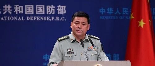 我军新型战机在南海开展高强度训练