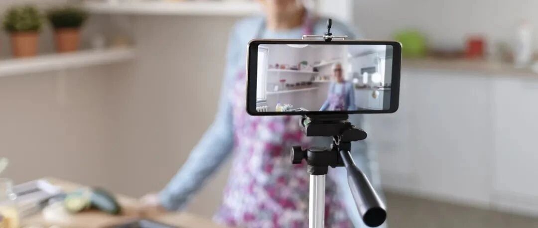 这网红越火，我越悲伤