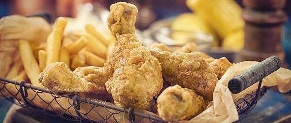 牛奶、炸鸡、豆制品、催熟水果..会导致性早熟?