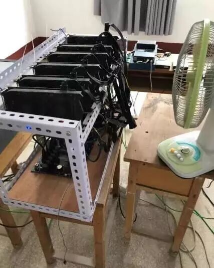 湖南某正副校长在教室“挖矿”炒币 别让师德廉耻碎一地