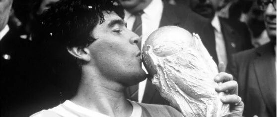 【8点见】阿根廷为他哀悼三日！