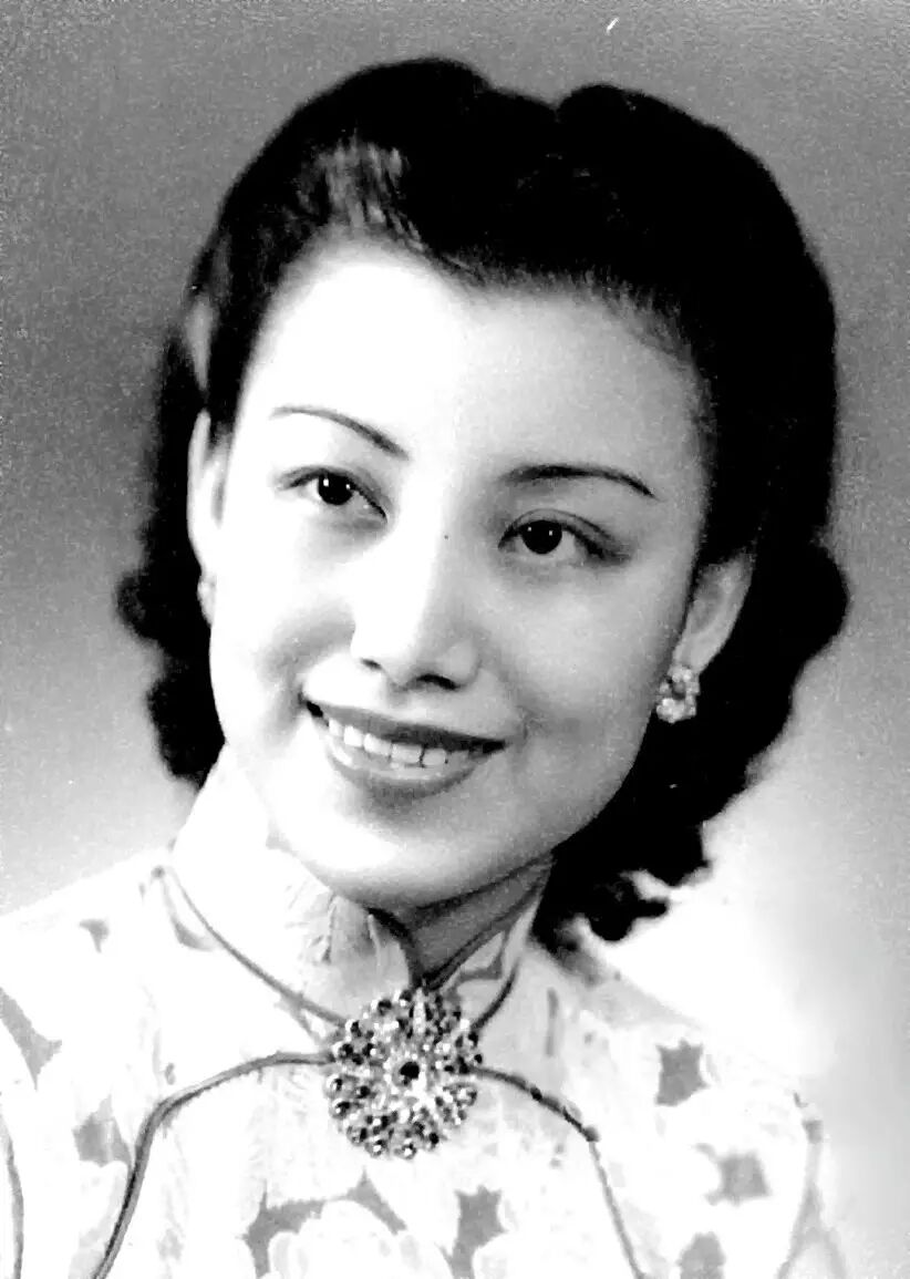 豪门望族里的名媛严仁美