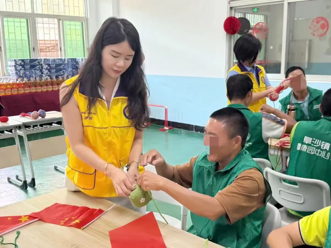 艾草锤制作环节活动现场