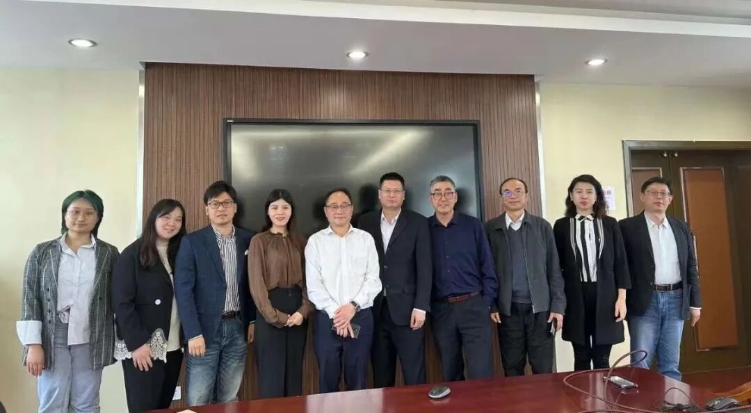 21世纪教育研究院未来教育共同体赴上海市闵行区教育局开展调研(21世纪教育研讨会)