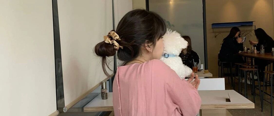 与艺人前夫闪婚-离婚纠葛多年终迎来复出，岁月在她这里毫无痕迹