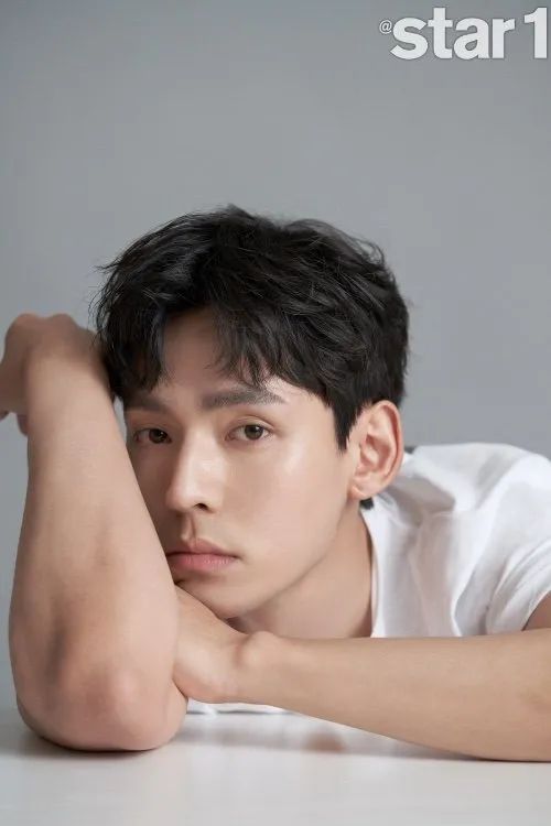 原来他还演过这些人气韩剧 29岁新人演员终于迎来事业曙光 全网搜