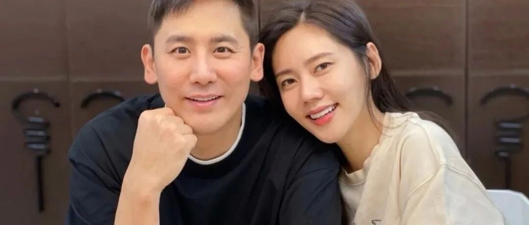 出轨传闻后中韩夫妇首次甜蜜同框，姐姐要幸福啊！