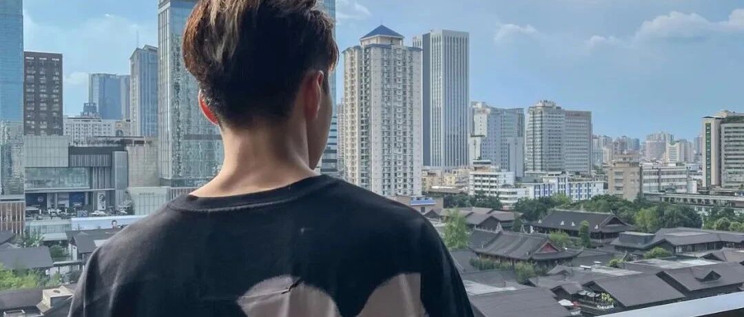 中韩区别对待？反暴力宣传大使男爱豆反遭韩国网暴发文道歉…