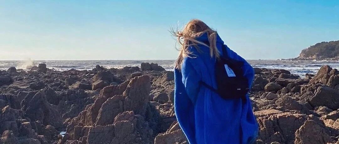 当红女爱豆脱口秀直言离开前所属社原因，建议怀揣明星梦的孩子：不要轻易相信别人！