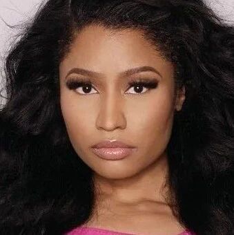 Nicki Minaj 已经是活着的传奇了!