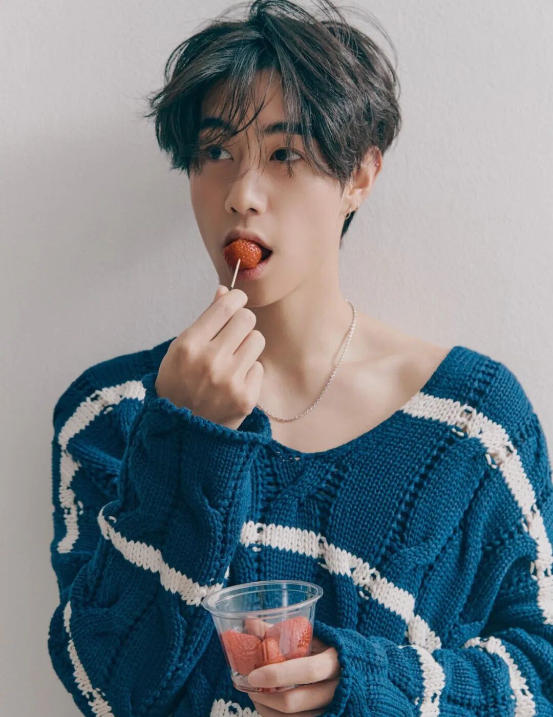 美籍华裔男星段宜恩最新calvinklein广告